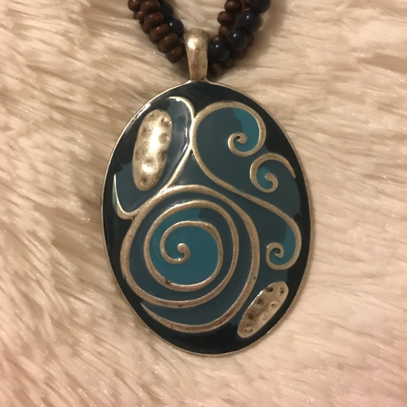Jewelry - ~~4 for $10~~ Two great necklaces